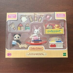NWT EPOCH Calico Critters Baby’s Toy Box-Snow Rabbit & Panda Babies Set